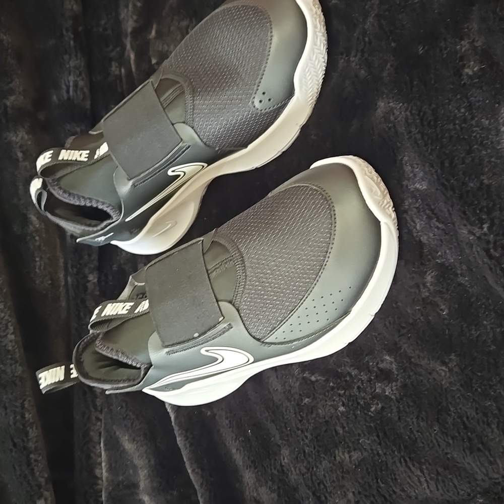 Nike Black Fle Runner 3